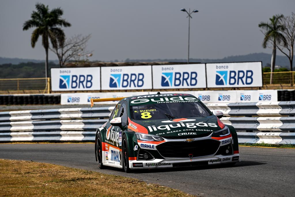 Rafael Suzuki completou a relação dos cinco mais rápidos do dia em Goiás (Duda Bairros/Stock Car)