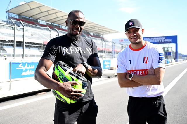 Usain Bolt e Jake Dennis (Foto: FIA Fórmula E)