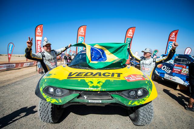 Baumgart e Andreotti completam o Dakar no pelotão de elite entre os carros (Duda Bairros/FOTOP)