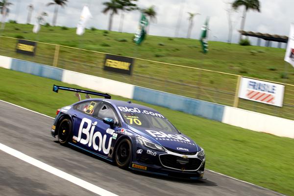 Diego Nunes foi o mais rápido da Stock Car da sexta-feira (20) em Goiânia (Vanderley Soares)