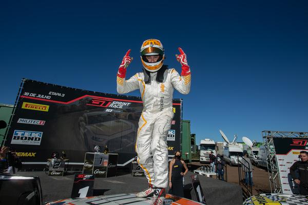 Weldes Campos vencedor da corrida 1, PRO (Luciano Santos / SigCom)