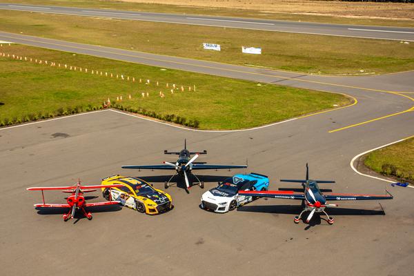 GT Sprint Race participa pela primeira vez do Campeonato de Acrobacias Aéreas (Foto: Rodrigo Guimarães)
