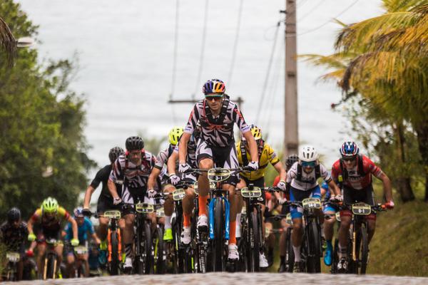 Melhores ciclista do mundo no pelotão da Brasil Ride (Wladimir Togumi / Brasil Ride)