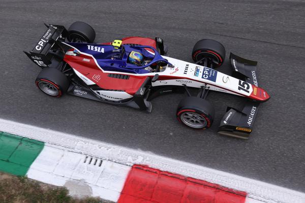 Brasileiro disputa a Fórmula 2 pela equipe Charouz Racing System (Dutch Photo Agency)