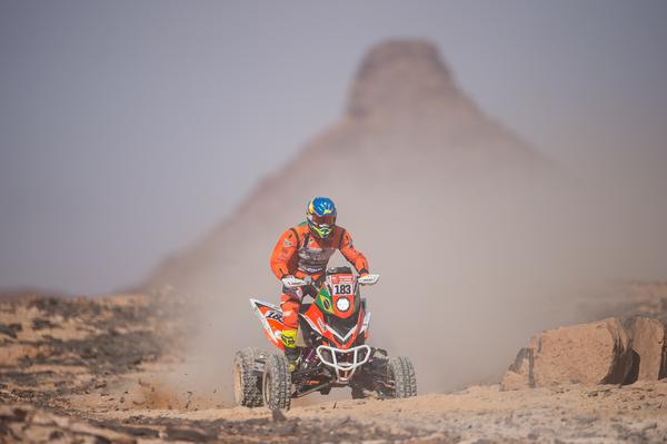 Medeiros conquistou a sua segunda vitória nesta quarta no 44º Dakar (Duda Bairros / Fotop)