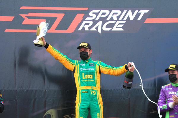 Rafael Seibel vencedor da corrida 2, PROAM (Luciano Santos/SiGCom)