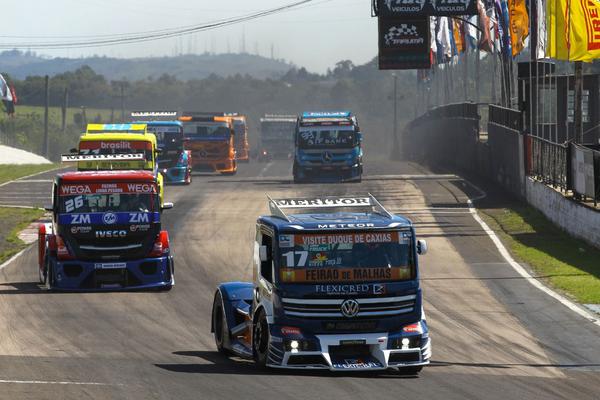 O único representante do Rio de Janeiro garantiu o primeiro pódio na Copa Truck (Vanderlei Soares / SiGCom)