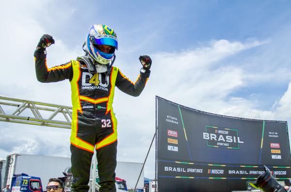 Rafa Reis vencedor da segunda corrida na categoria PROAM (Luciano Santos / SiGCom)
