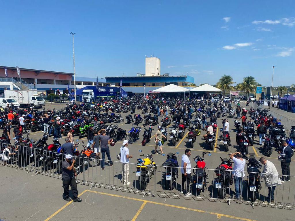 Mais de 10 mil pessoas acompanharam as provas de domingo (12) em Goiânia