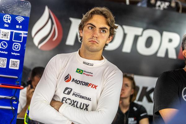 Zezinho Muggiati foi o melhor rookie na primeira corrida da Stock Car (Rodrigo Guimarães)