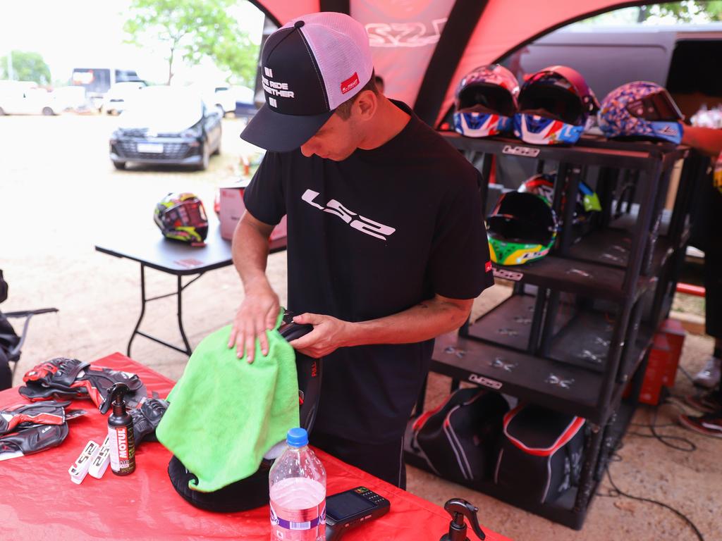 Racing Service é o serviço de limpeza, higienização e manutenção dos capacetes