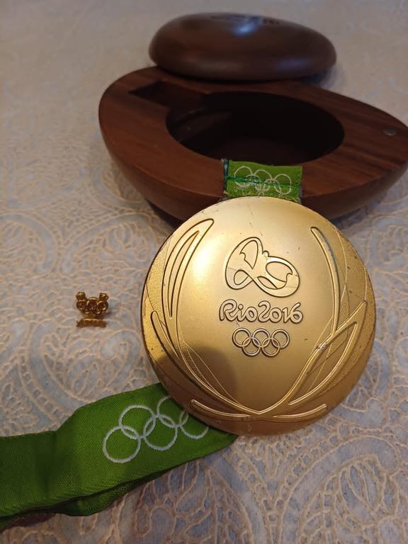 Medalha de Ouro do futebol dos Jogos Olímpicos Rio-2016 está à venda (Divulgação)